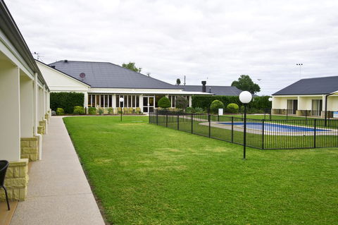 Roma Explorers Inn - Northern Rivers Accommodation 7