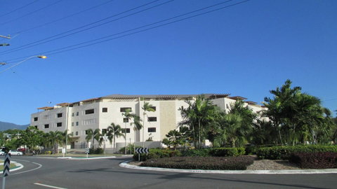 Edge Apartments Cairns - Northern Rivers Accommodation 14