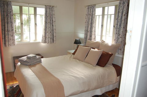 Boonah Cottage - Northern Rivers Accommodation 6