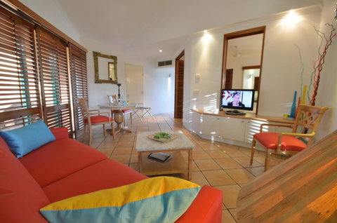 Martinique On Macrossan - Northern Rivers Accommodation 2
