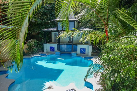 Martinique On Macrossan - Northern Rivers Accommodation 10