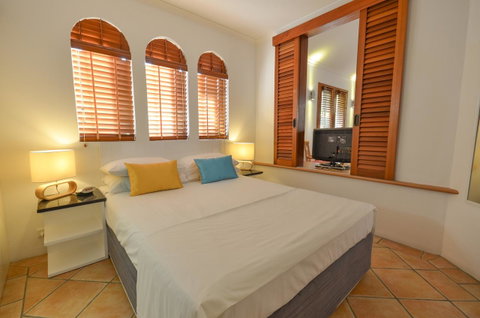 Martinique On Macrossan - Northern Rivers Accommodation 6