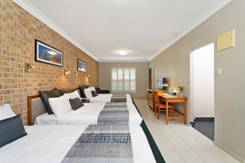 Coopers Colonial Motel - Northern Rivers Accommodation 3
