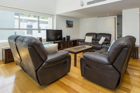 Maggies Beachfront Apartment 5 - Northern Rivers Accommodation 3