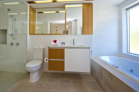 Maggies Beachfront Apartment 5 - Northern Rivers Accommodation 8
