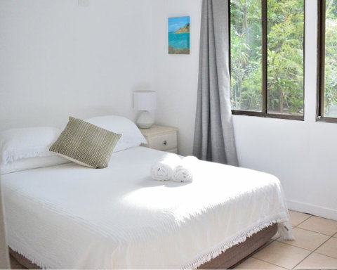 1 Min. Walk To Beach Horeseshoe Bay Holiday Units - Northern Rivers Accommodation 0