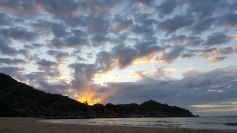 1 Min. Walk To Beach Horeseshoe Bay Holiday Units - Northern Rivers Accommodation 14