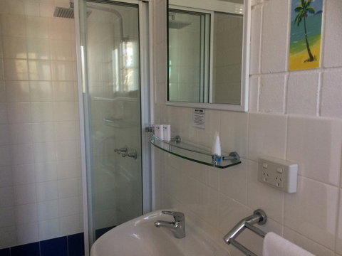 Tropical Palms Resort & 4WD Hire - Northern Rivers Accommodation 27