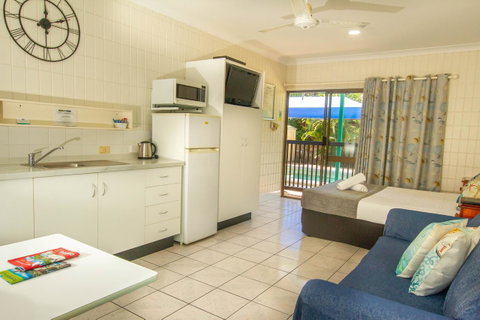 Tropical Palms Resort & 4WD Hire - Northern Rivers Accommodation 10