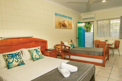 Tropical Palms Resort & 4WD Hire - Northern Rivers Accommodation 6
