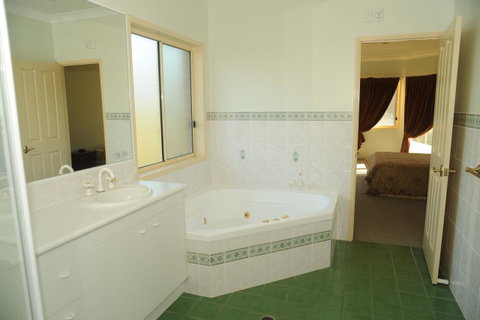Waterfront At White Patch - Northern Rivers Accommodation 17