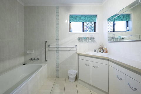 Keith\'s Place, 1 Of The 3 Most Popular Units On Bribie - Northern Rivers Accommodation 18