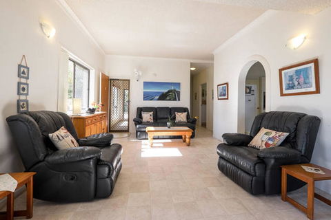 Keith\'s Place, 1 Of The 3 Most Popular Units On Bribie - Northern Rivers Accommodation 0