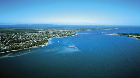 Keith\'s Place, 1 Of The 3 Most Popular Units On Bribie - Northern Rivers Accommodation 5