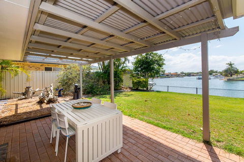 Lowset Home On The Canal - Dolphin Dr, Bongaree - Northern Rivers Accommodation 0