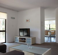 Close to Surf Beach Surf Club Hotel and Shops - Boyd St Woorim - Northern Rivers Accommodation