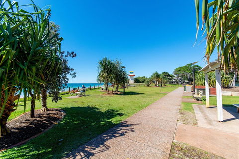 LISTEN TO THE SURF From Rickman Pde, Woorim - Northern Rivers Accommodation 7