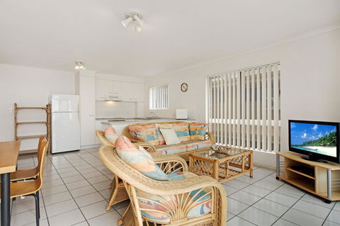 LISTEN TO THE SURF From Rickman Pde, Woorim - Northern Rivers Accommodation 9