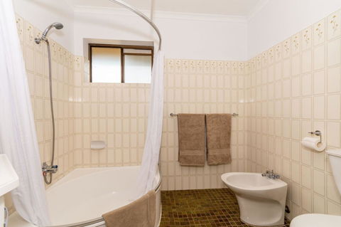 Spacious Family Unit With Incredible Views. - Northern Rivers Accommodation 14