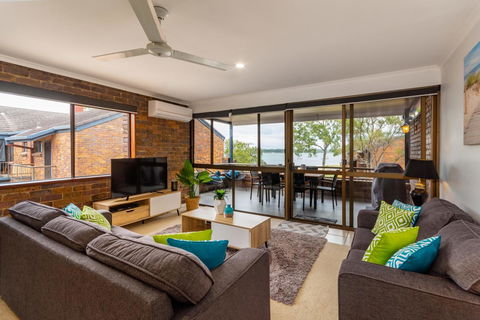 Spacious Family Unit With Incredible Views. - Northern Rivers Accommodation 1