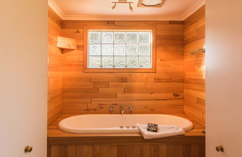 Parnella Adventure Bay, Bruny Island - Northern Rivers Accommodation 13