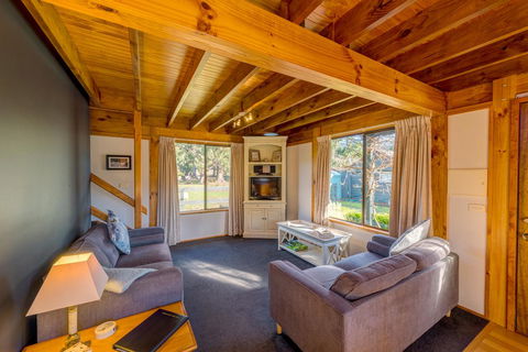 Parnella Adventure Bay, Bruny Island - Northern Rivers Accommodation 1