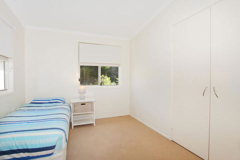10 Barra Crescent, Coolum Beach, 500 BOND, WIFI, Walking Distance To Beach - Northern Rivers Accommodation 2