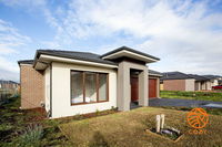 Book Cranbourne West Accommodation Vacations Northern Rivers Accommodation Northern Rivers Accommodation