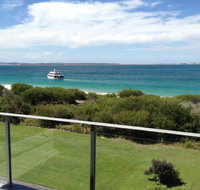 11 'Luskin Lodge' 29 Weatherly Close - stunning water views - Northern Rivers Accommodation