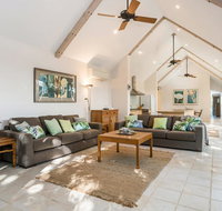 12 Childe Street Byron Bay - Absolute Belongil Summerhouse - Northern Rivers Accommodation