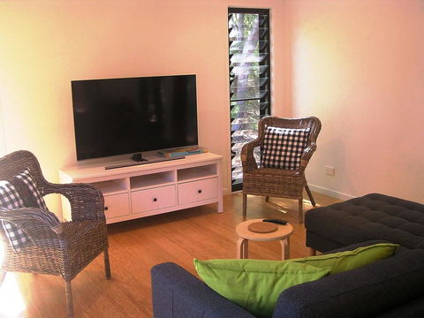 16 Ibis Court - Rainbow Shores, Beautiful, Private And Peaceful, Wi-fi - Northern Rivers Accommodation 2