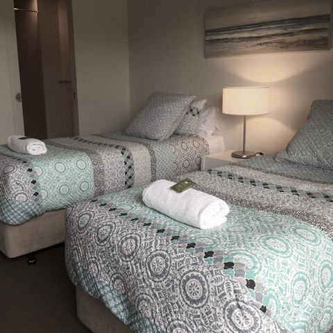 16 Seine Bay Apartment - Northern Rivers Accommodation 3