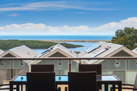 16 Seine Bay Apartment - Northern Rivers Accommodation 0