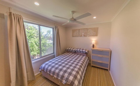 17 Broadbeach Drive - Free WiFi! - Northern Rivers Accommodation 1