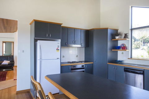 17 Canberra Crescent - Prestige Views At Burrill Lake - Northern Rivers Accommodation 1