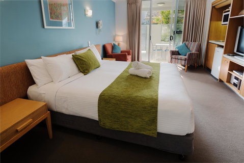 1BR Coolum Beach , Roof Terrace, Spa, Tennis, Pool - Northern Rivers Accommodation 3
