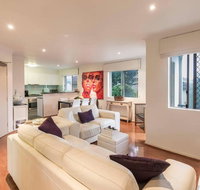 2 Bedroom with Parking  AC Close To Beach  City - Northern Rivers Accommodation