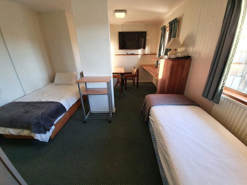 2 Lakeview Plaza - Northern Rivers Accommodation 2