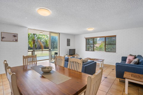 2/56 Lawson Street@Clarkes Beach - Northern Rivers Accommodation 2
