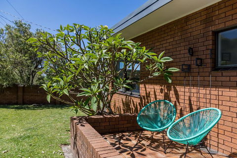 235 Mitchell Parade, Mollymook - Northern Rivers Accommodation 2