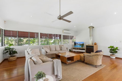 Beachside Escape, Sunshine Beach - Northern Rivers Accommodation 2
