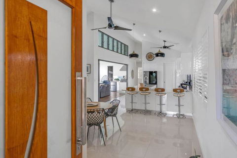 Belle Escapes 100 Cascade - Northern Rivers Accommodation 1