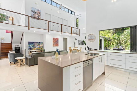 Belle Escapes Villa Aurelia - Northern Rivers Accommodation 3