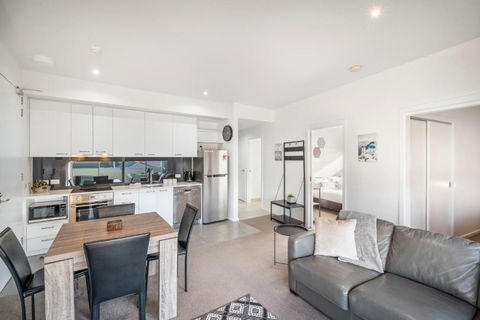 Bellerive Quay - 2 Bedroom Apartment - Free Parking - Free WIFI - Northern Rivers Accommodation 1