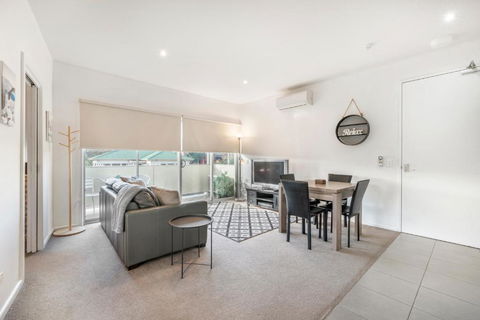 Bellerive Quay - 2 Bedroom Apartment - Free Parking - Free WIFI - Northern Rivers Accommodation 0