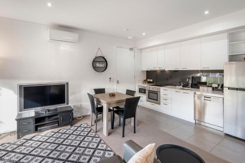 Bellerive Quay - 2 Bedroom Apartment - Free Parking - Free WIFI - Northern Rivers Accommodation 4