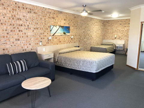 Cardiff Motor Inn - Northern Rivers Accommodation 0