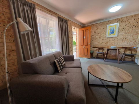 Cardiff Motor Inn - Northern Rivers Accommodation 1