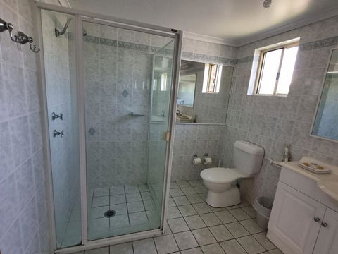 Cardiff Motor Inn - Northern Rivers Accommodation 3