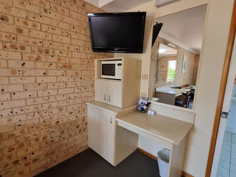 Cardiff Motor Inn - Northern Rivers Accommodation 4